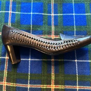 NWOT Etienne Aigner leather dress shoe